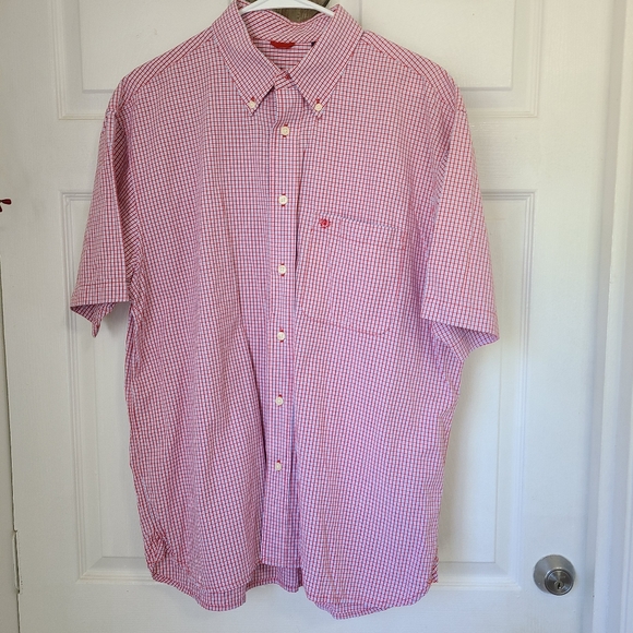 Izod Men's Classic Short Sleeve Button Down Shirt, Size: Large Color:  Red - Picture 3 of 11